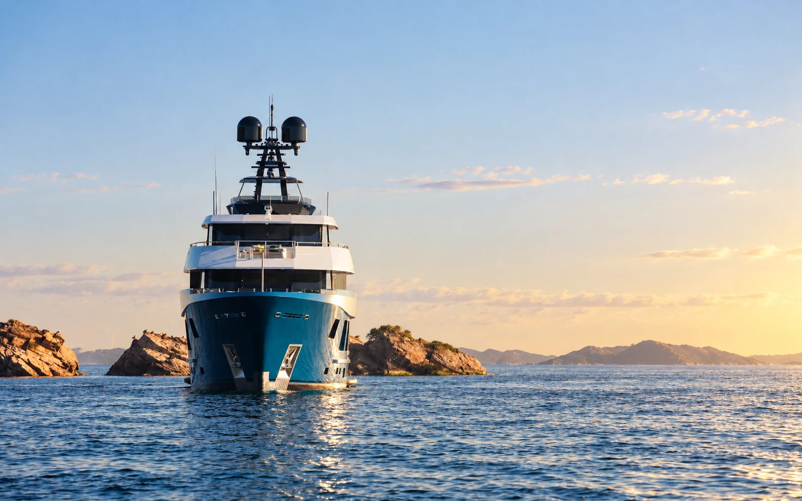 KING BENJI in profile, the line of large windows along the hull